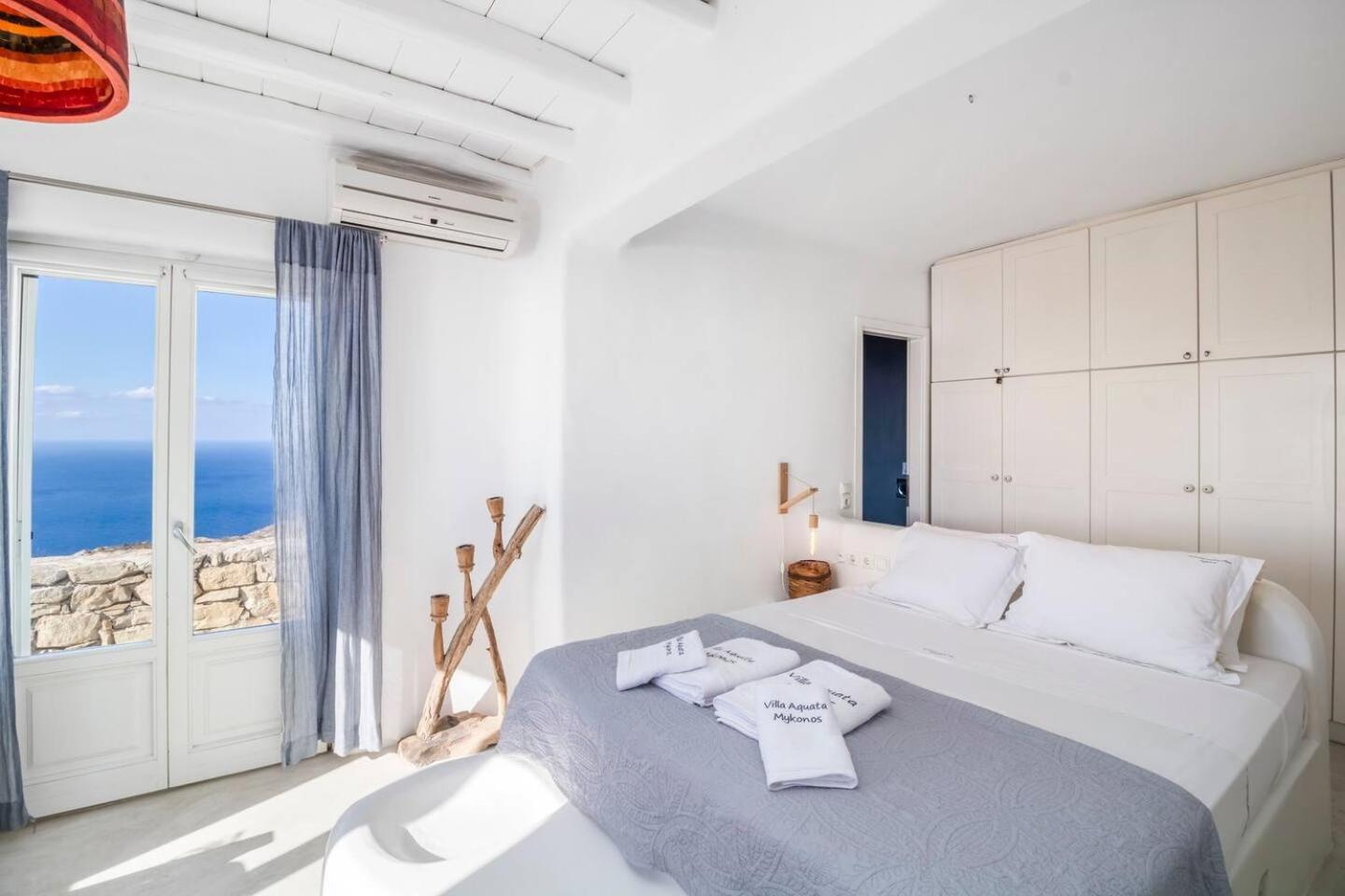 Aquata Boutique With Pool Holiday home
